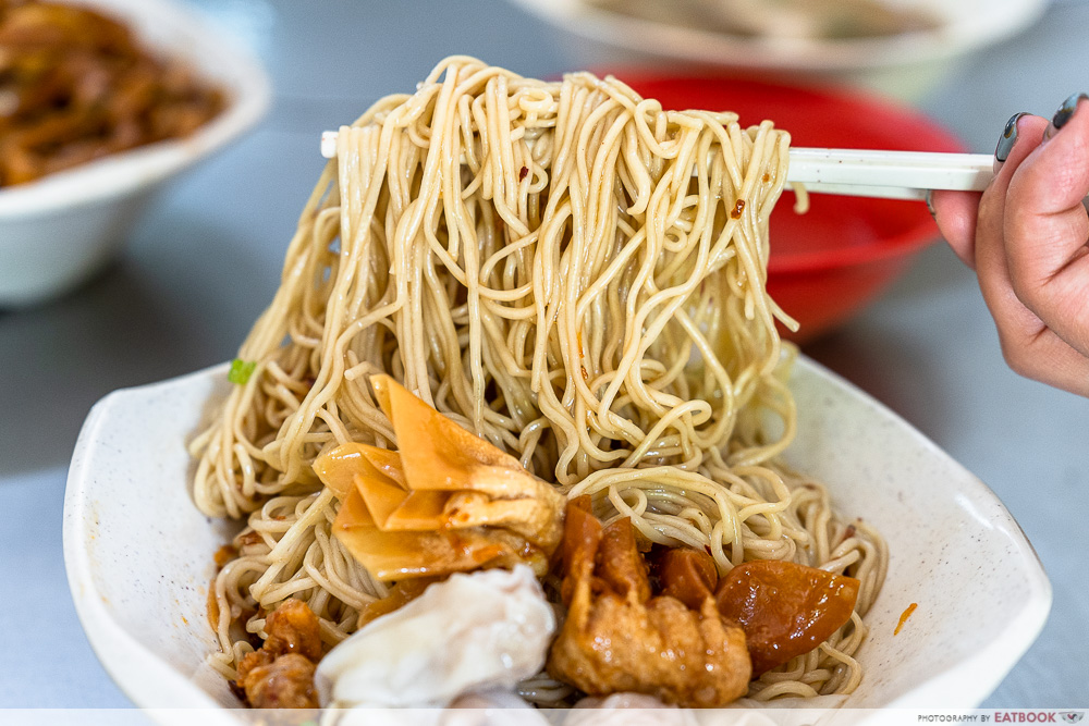 wantan mee ds - white noodle detail