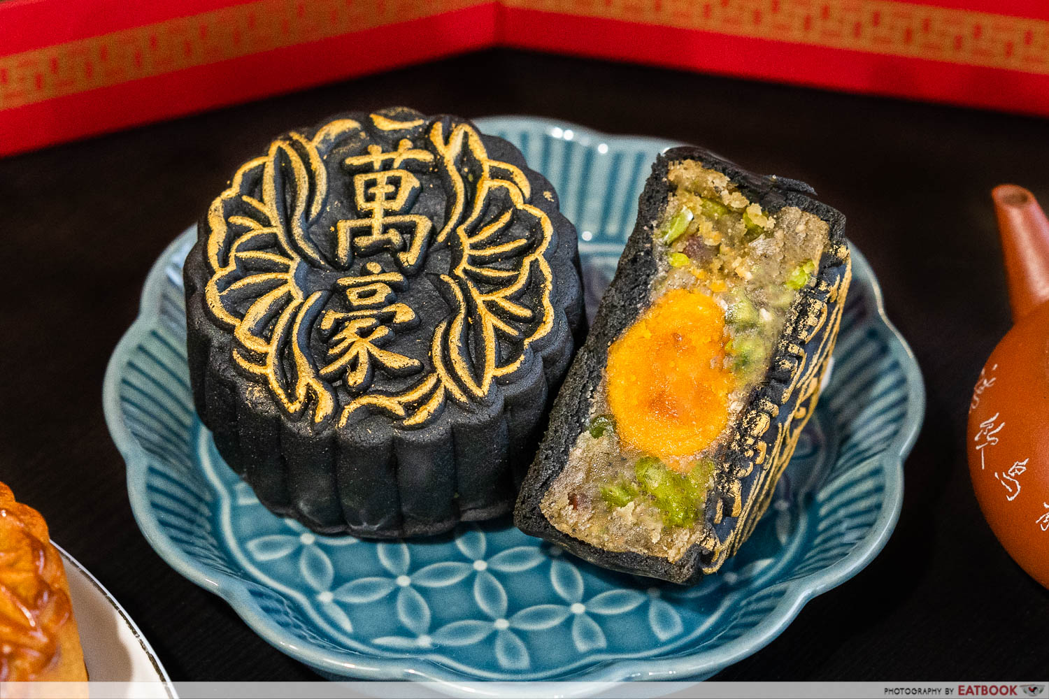 black truffle mooncakes