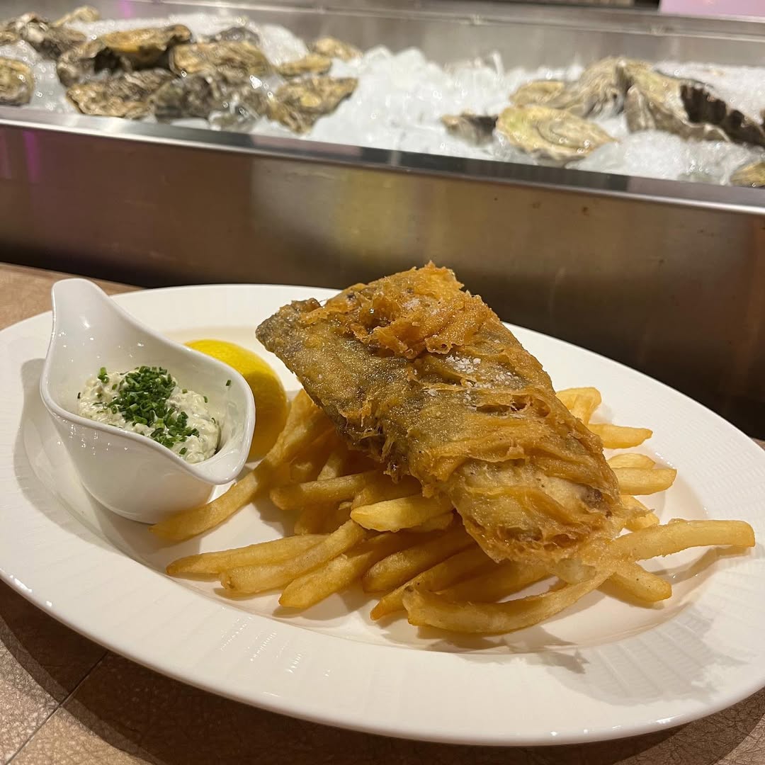 estuary-restaurant-and-bar-signature-fish-and-chips-establishment
