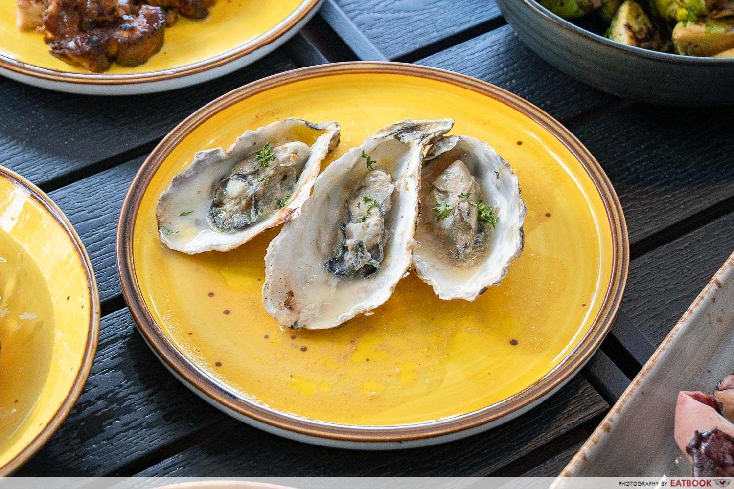 guriru grilled oysters