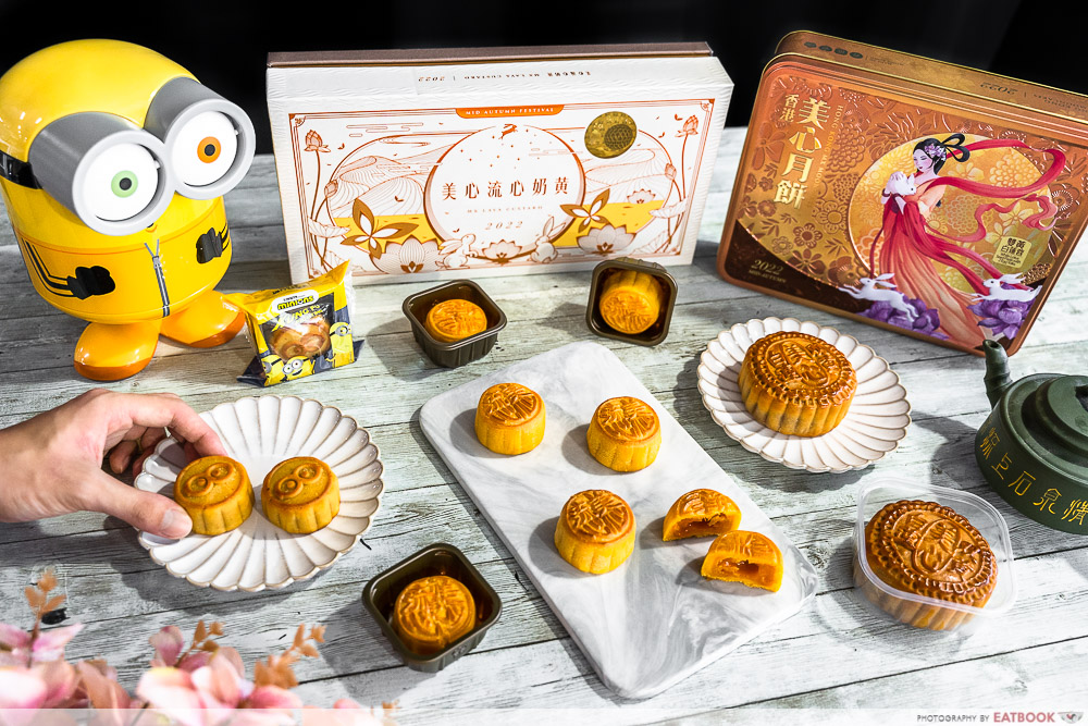 hong kong mx lava custard mooncakes flatlay