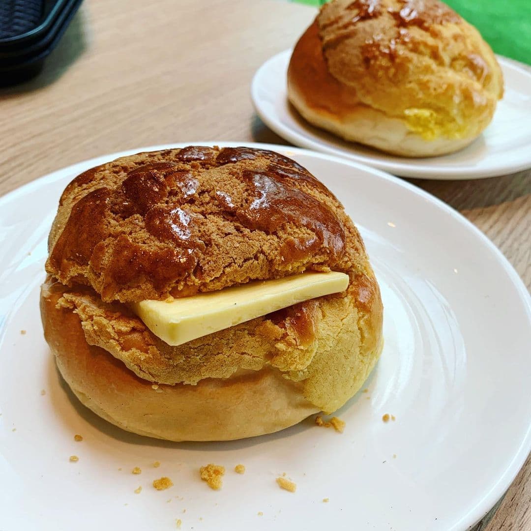 so-good-bakery-polo-bun