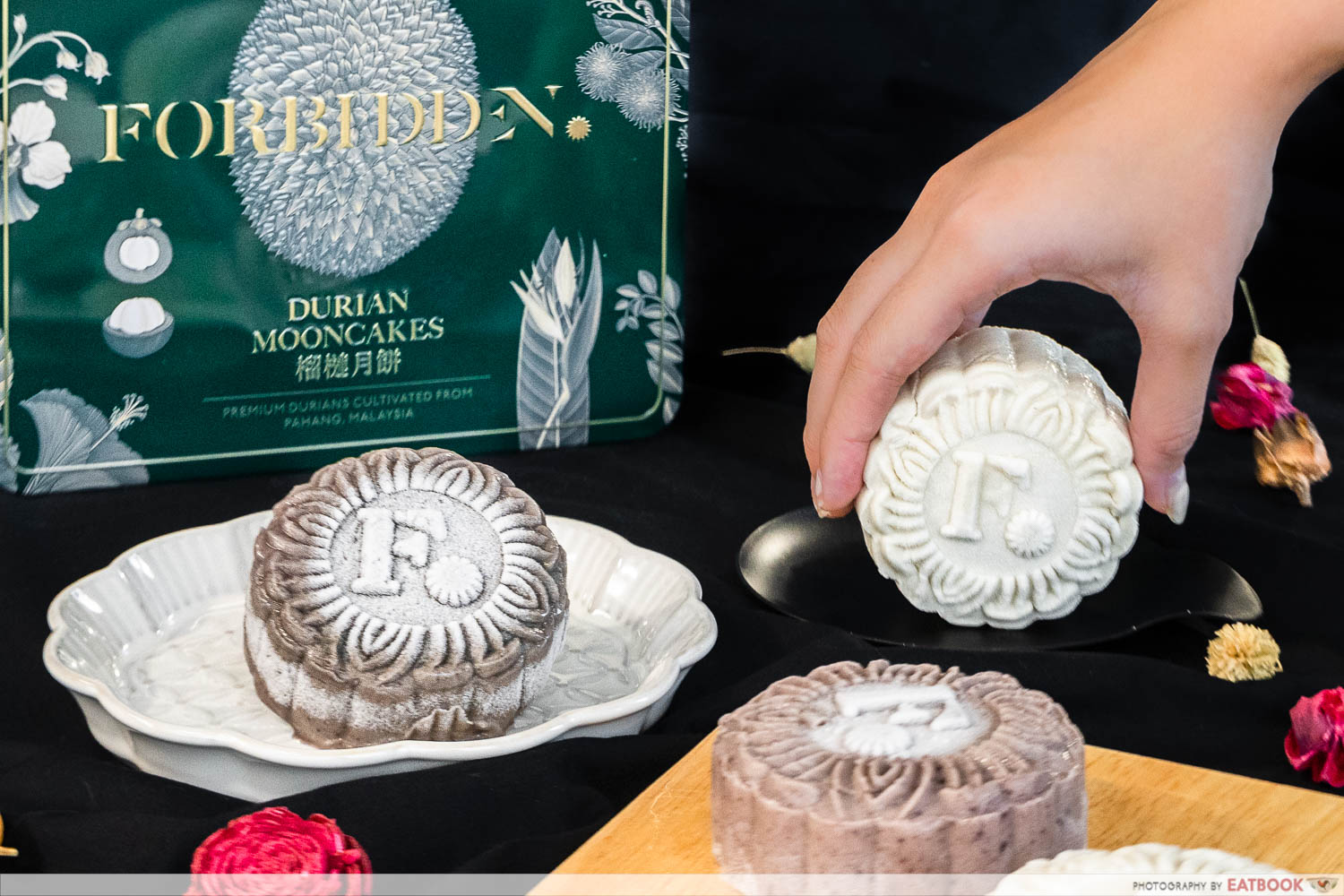 sunny hill durian mooncake