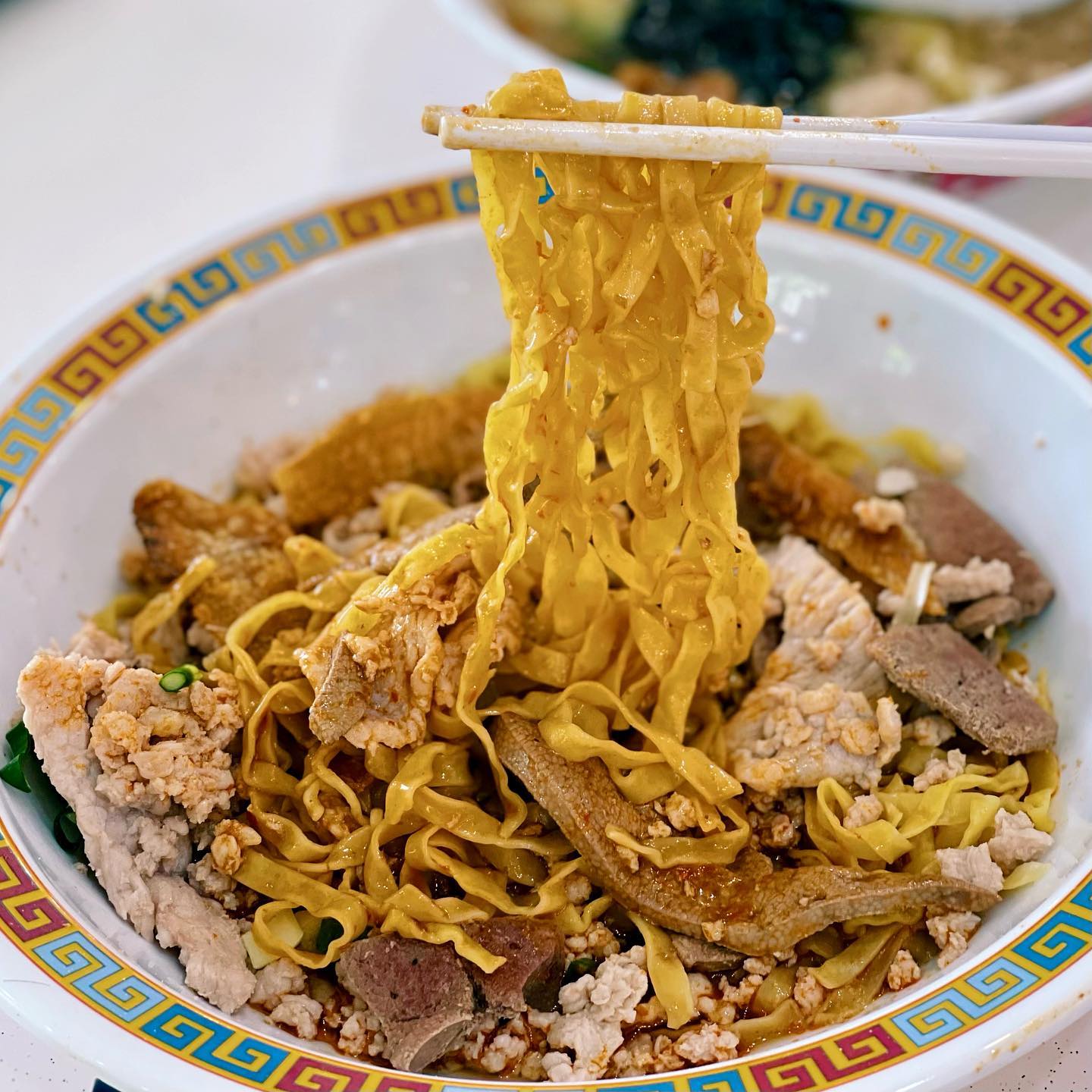 tai wah pork noodle noodle lift