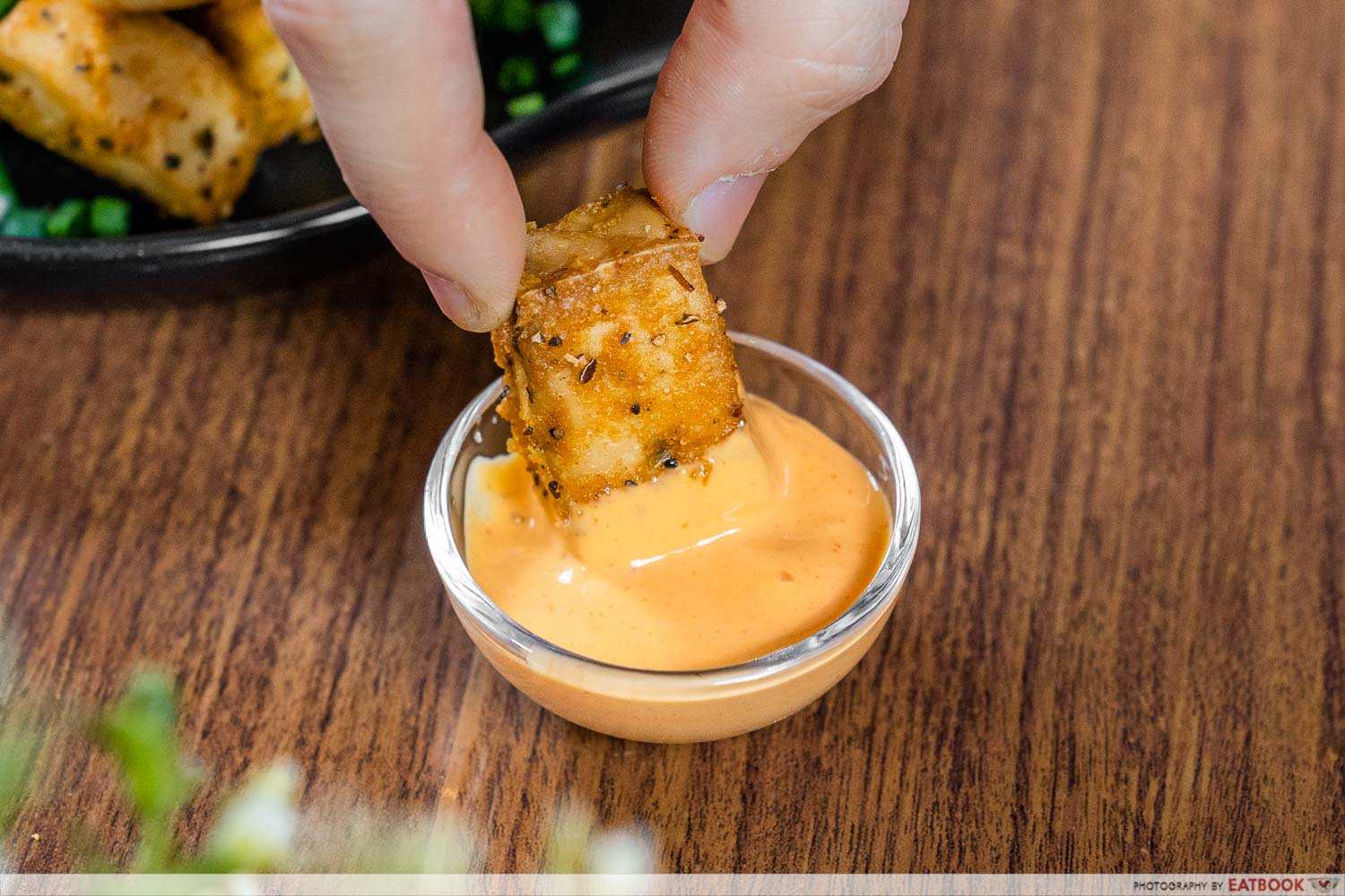 tofu nugget dipping