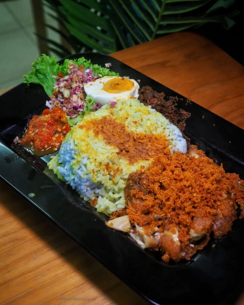 LA PORPO NASI KERABU