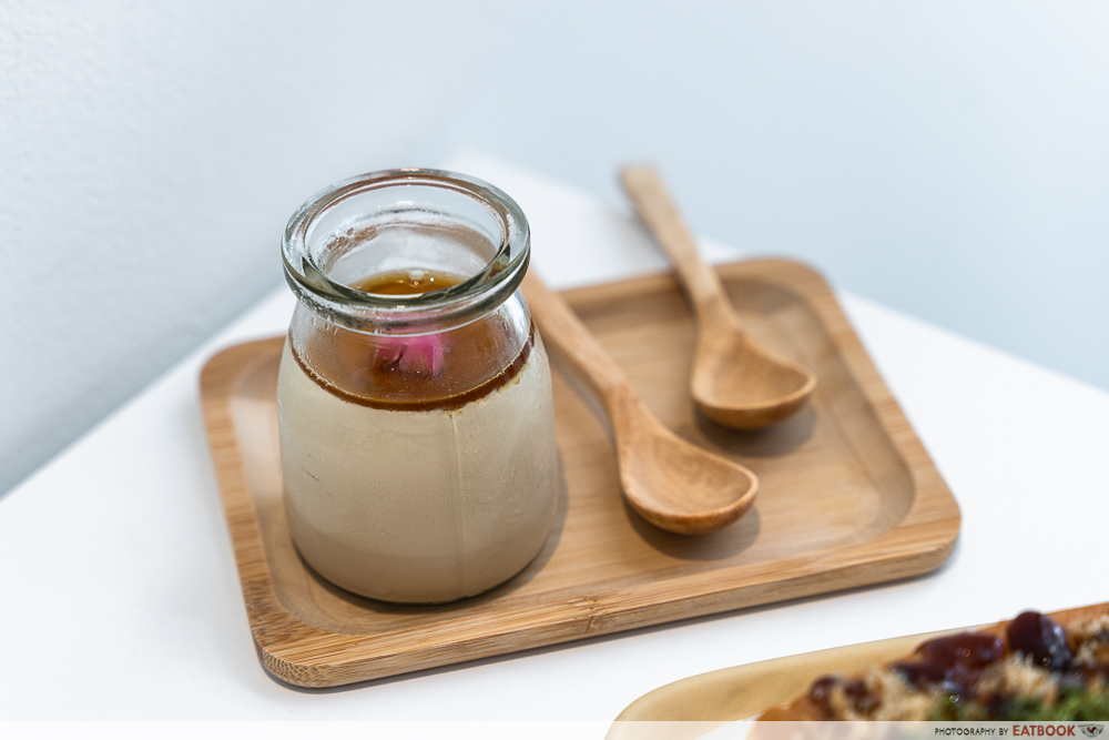 cafe gui hojicha pudding