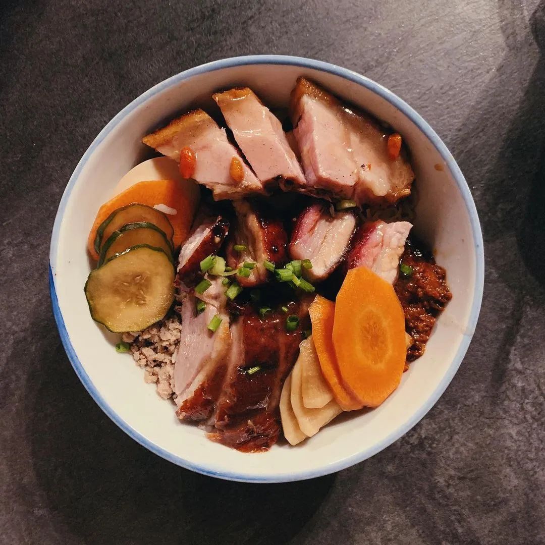 fook-kin-roast-paradise-bowl