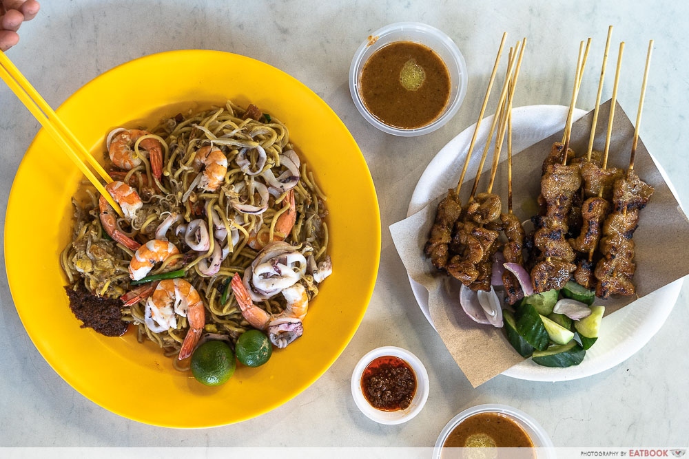 geylang lor 29 hokkien mee group shot