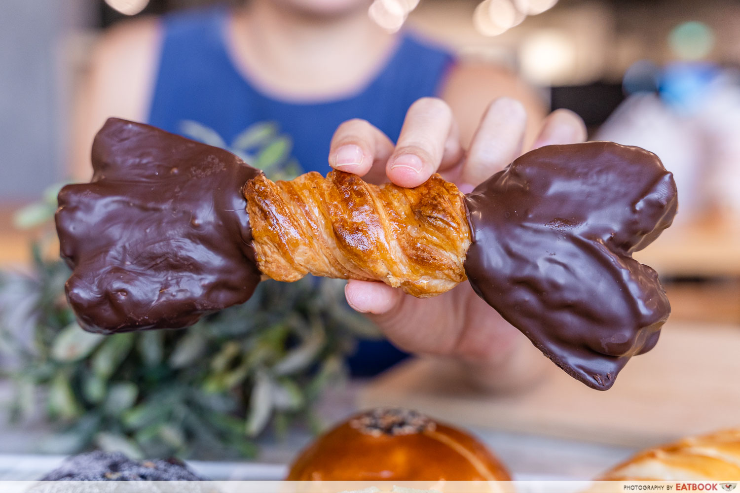 gokoku japanese bakery - crispy choco pafu