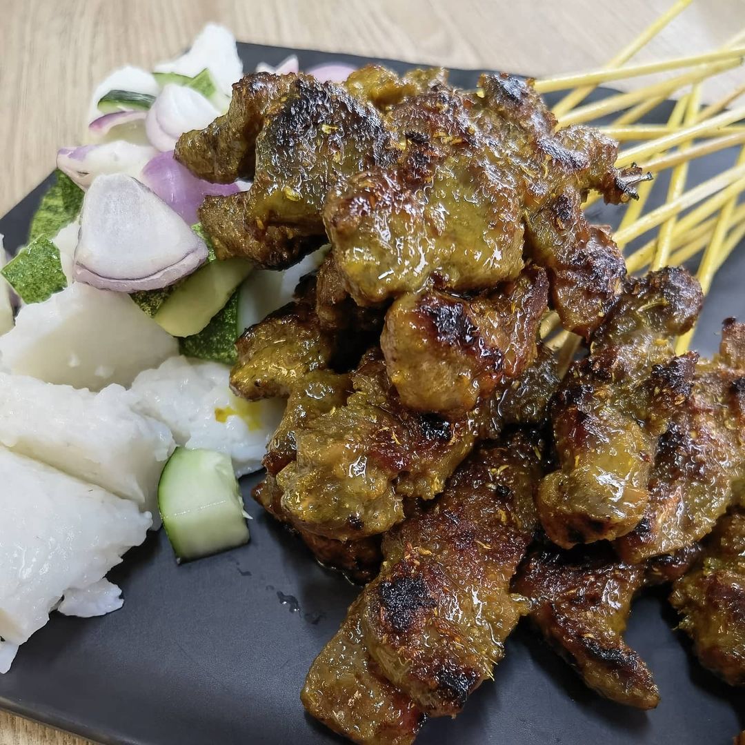 al-majlis-satay-ayam