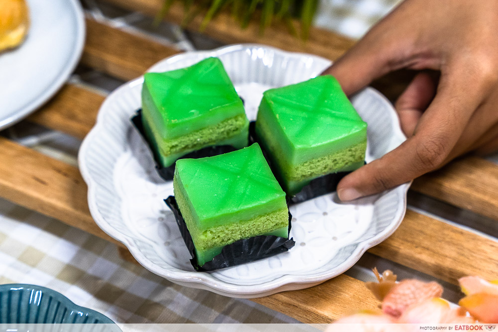 happy-oven-pandan-kaya-cake