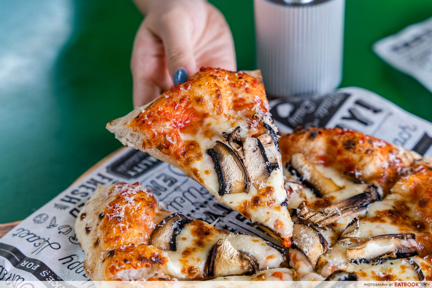 portobello-mushroom-pizza