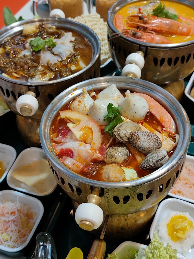 spicy bangkok hotpot spread