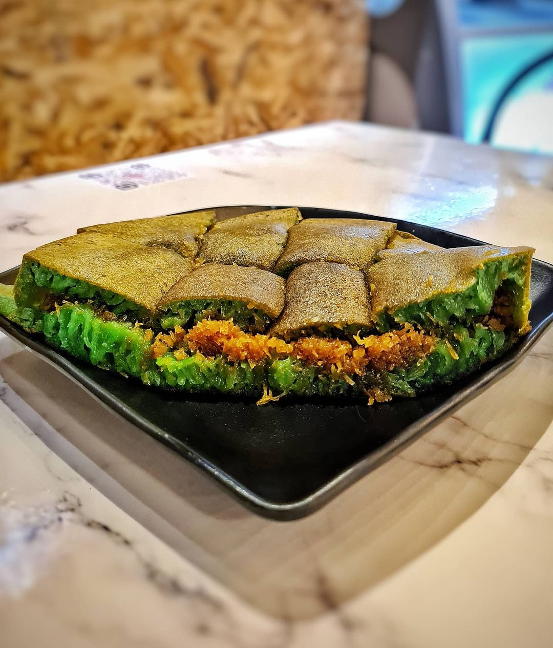 walaku-ondeh-ondeh-martabak-manis