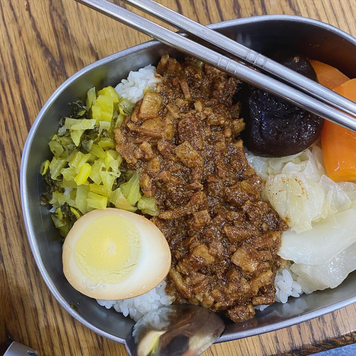 Hei Lun Shi Tang - signature braised pork rice