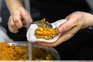 J2 Famous Crispy Curry Puff Review: Flaky Puffs In Amoy St Food Centre ...