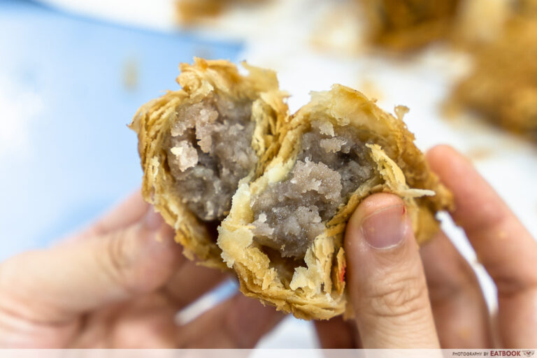 J2 Famous Crispy Curry Puff Review: Flaky Puffs In Amoy St Food Centre ...