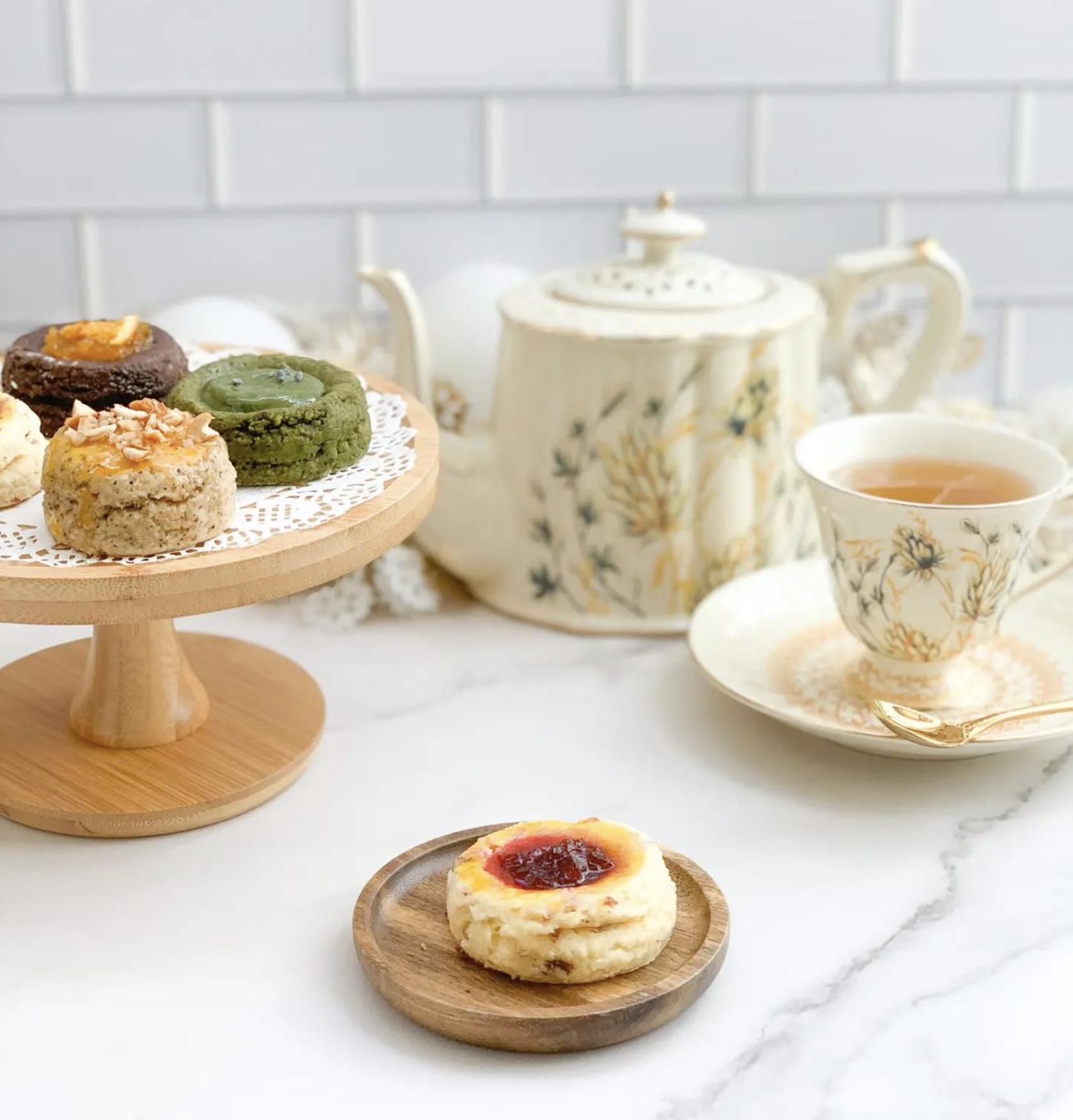 jamming-scones-tea-set