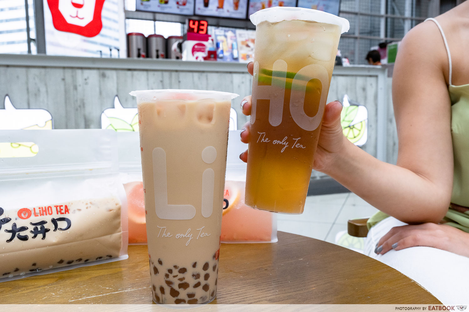 liho tea - classic milk tea and lemon melon tea