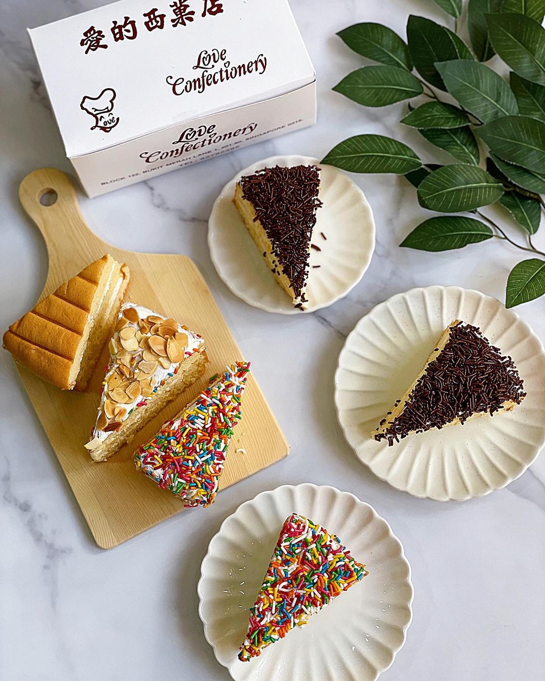 love confectionery - flatlay buttercream cakes