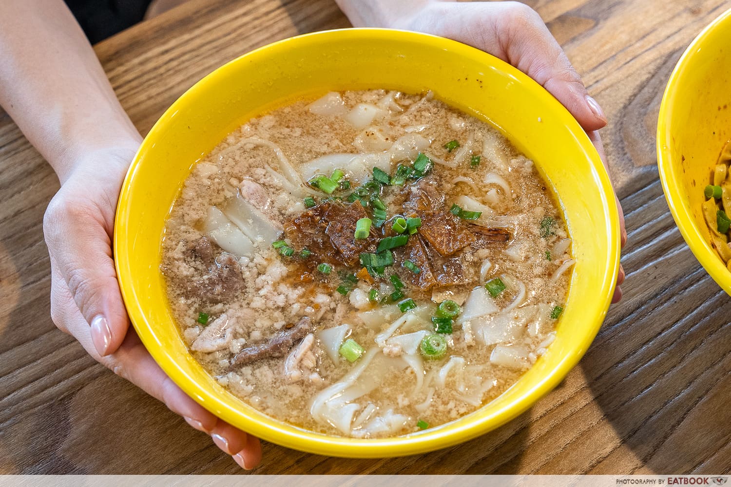 no. 25 minced meat noodle - minced meat noodle soup
