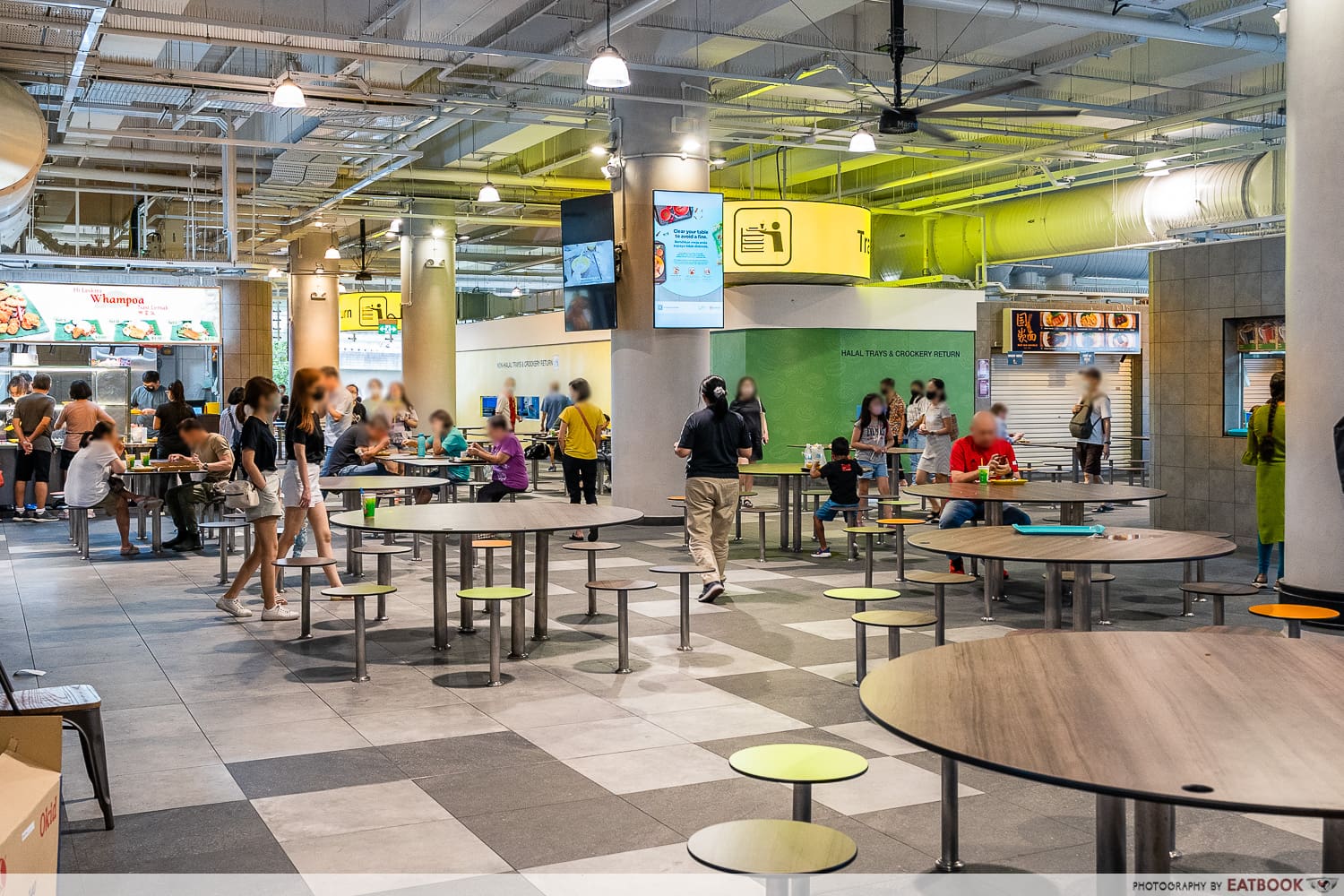 one punggol hawker centre - ambience