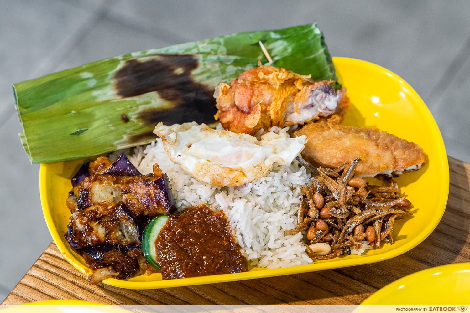 one punggol hawker centre - hi leskmi whampoa nasi lemak