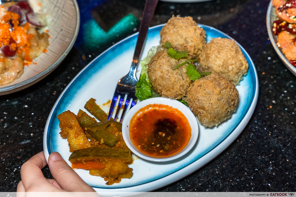 sui yi gastrobar chicken rice balls dish