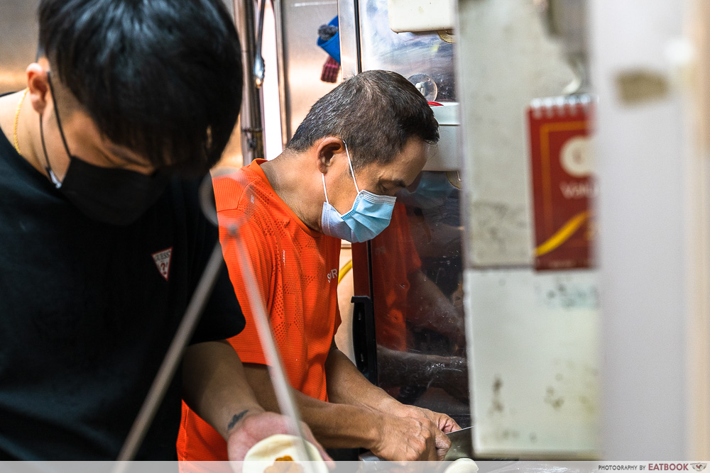 wang wang crispy curry puff ah wong