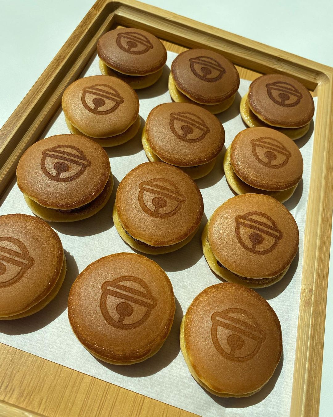 Doraemon Cafe - dorayaki flatlay