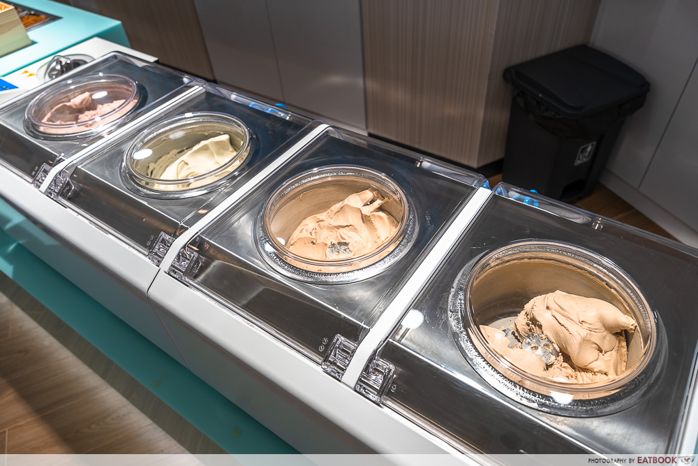 Yole Cafe - ice cream flavours