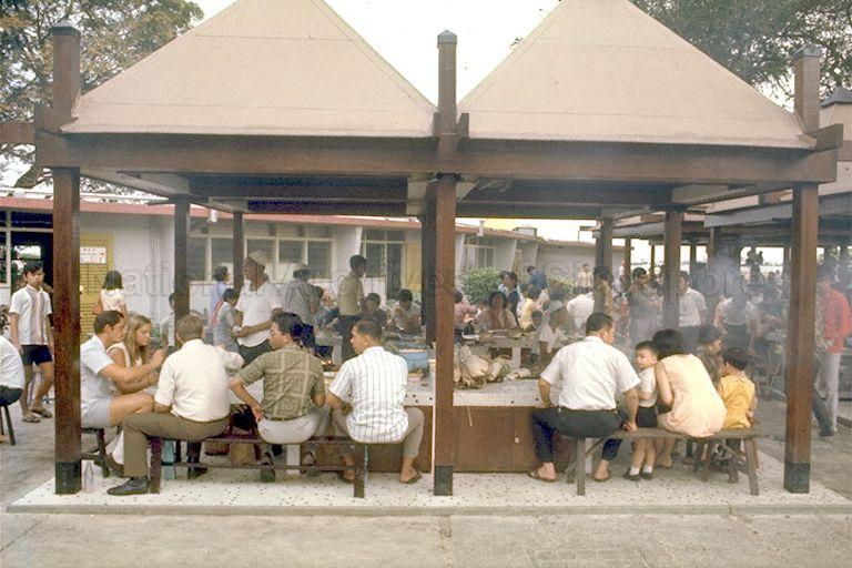 alhambra-satay-esplanade