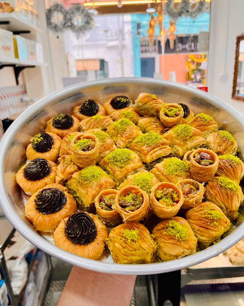 best-baklava-and-kunefe-shalaby-sweets