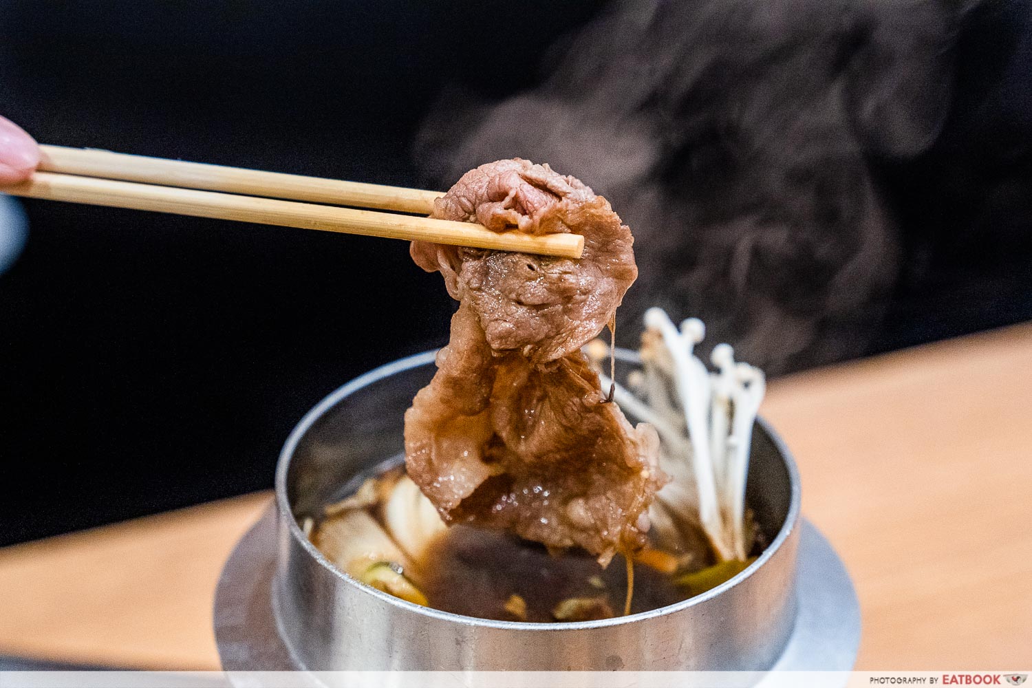 hanare-wagyu-sukiyaki-interaction