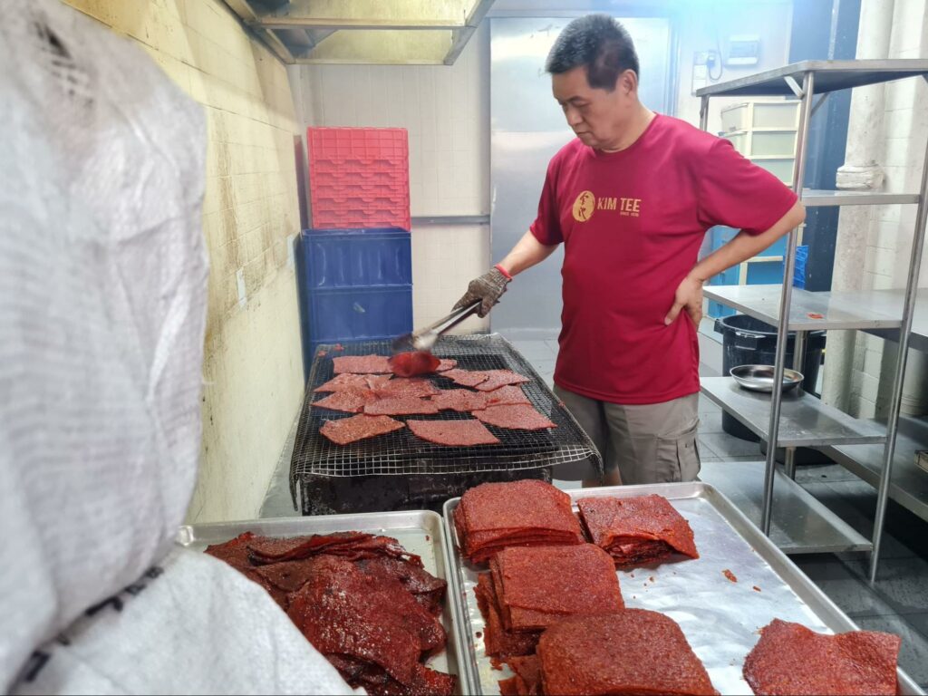 kim tee bak kwa grilling