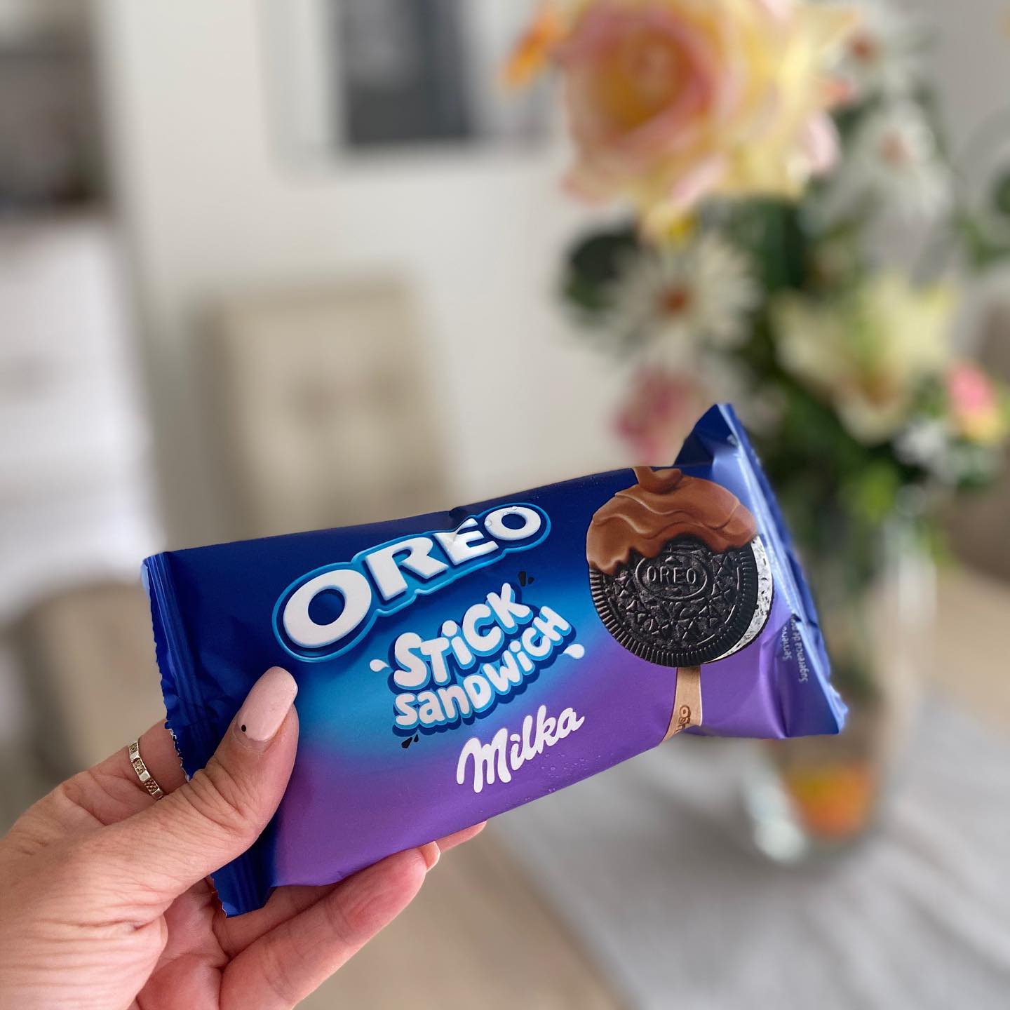 oreo x milka stick sandwich packet