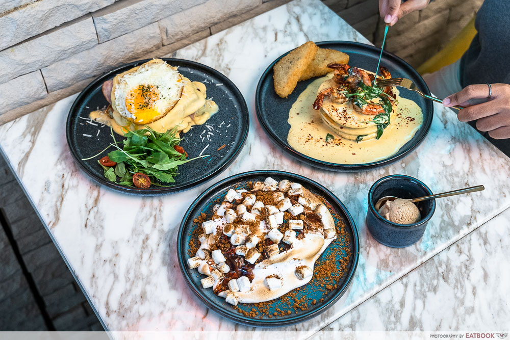 pancake-waffle-place-flatlay