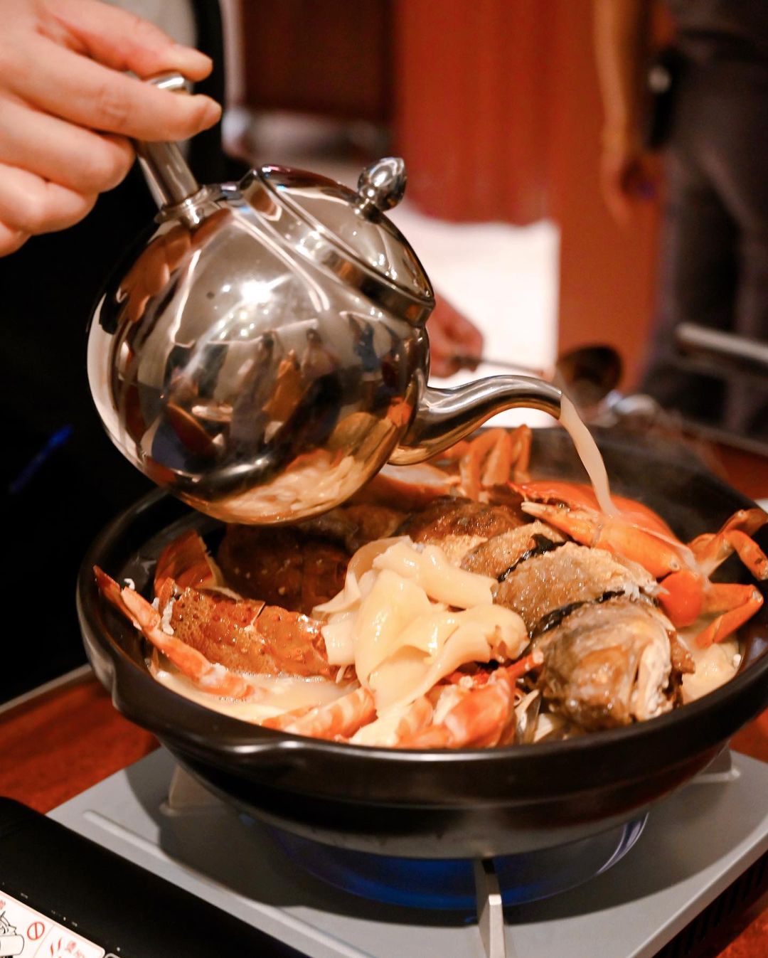 red house seafood - seafood pot