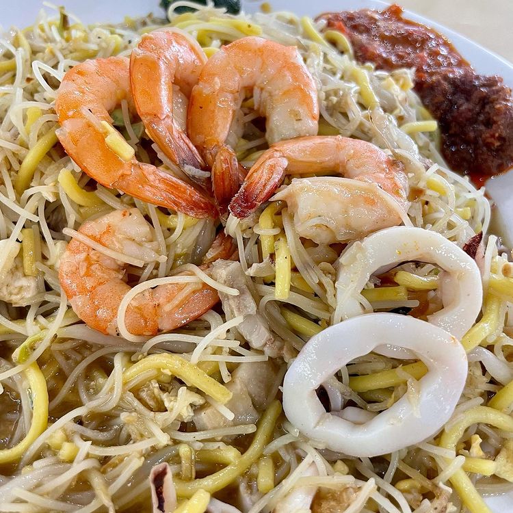 simon road hokkien mee close up