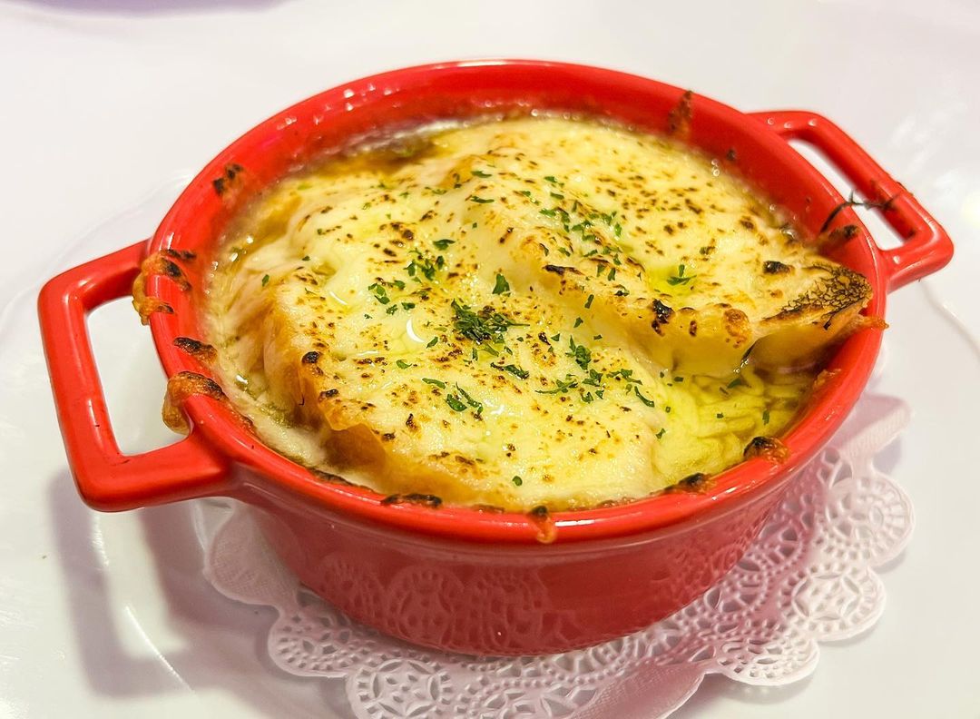 the-secret-garden-french-onion-soup