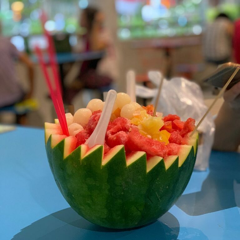 Xue Hua Fei Cold & Hot Drinks: $5 Watermelon Bowl Dessert In Bedok ...