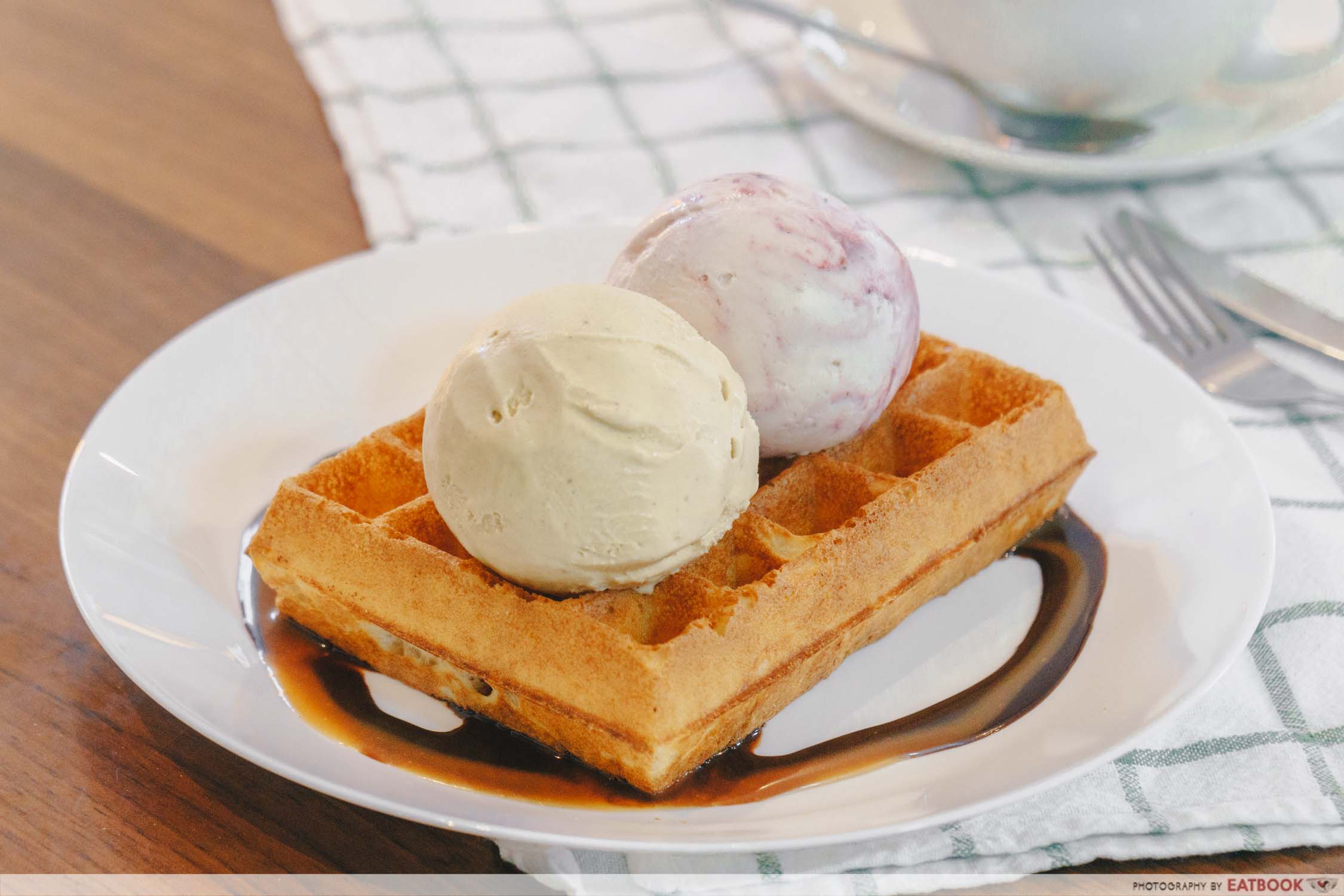 Denzy Gelato - ice cream with waffles