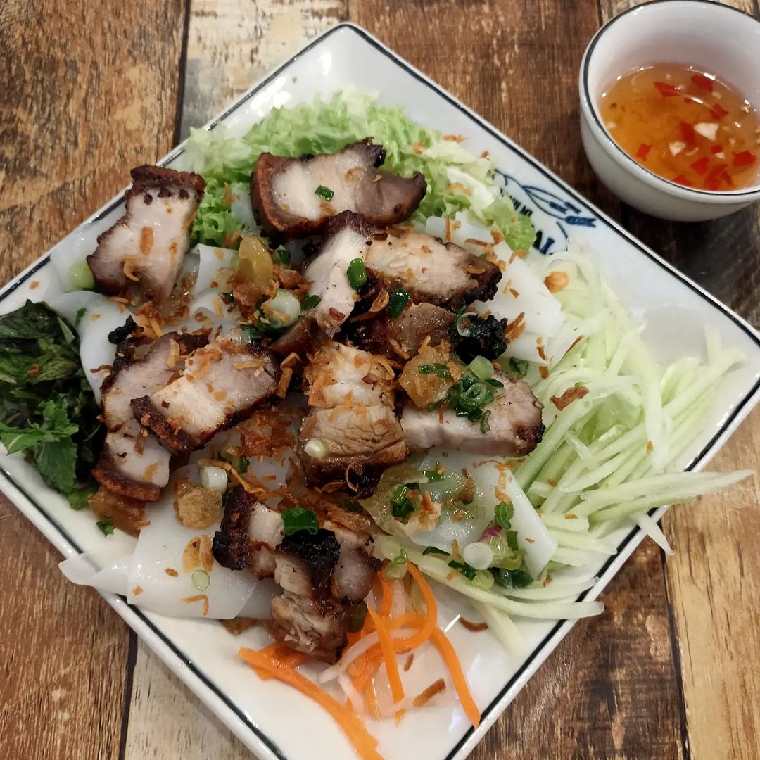 co hai banh mi - pork with wet paper vermicelli