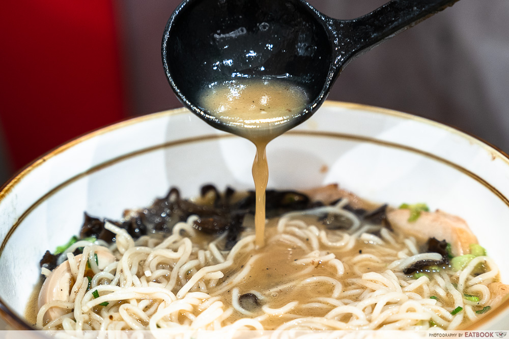 woke-ramen-chicken-chashu-collagen-soup