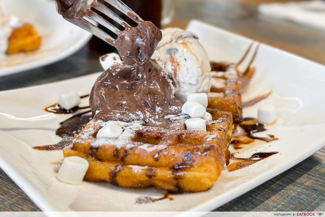 2Six Cafe Cheap Waffles And Ice Cream Buffet In Tampines Eatbook.sg
