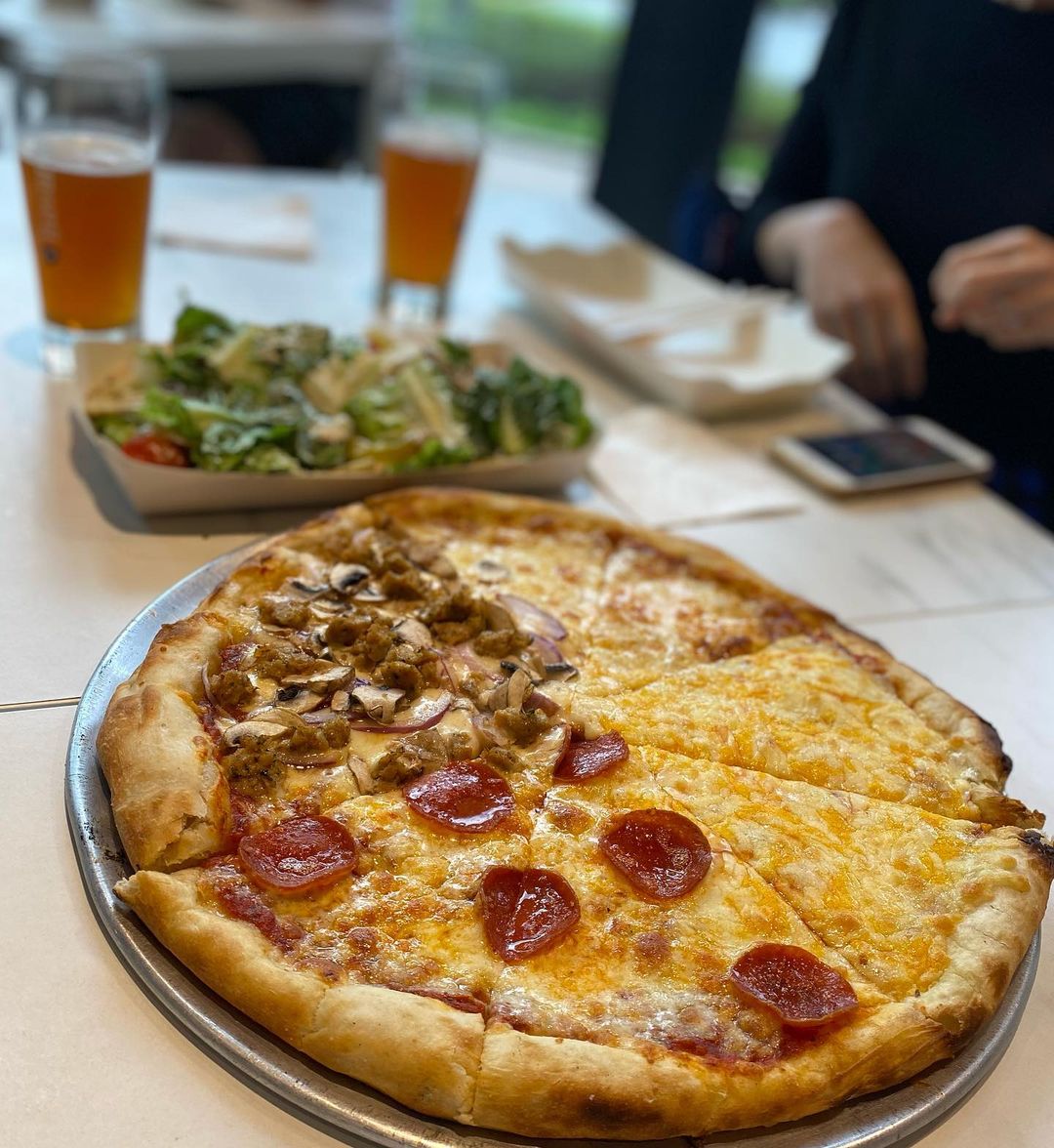 Alexandra Central Mall John's pizzeria and bakery