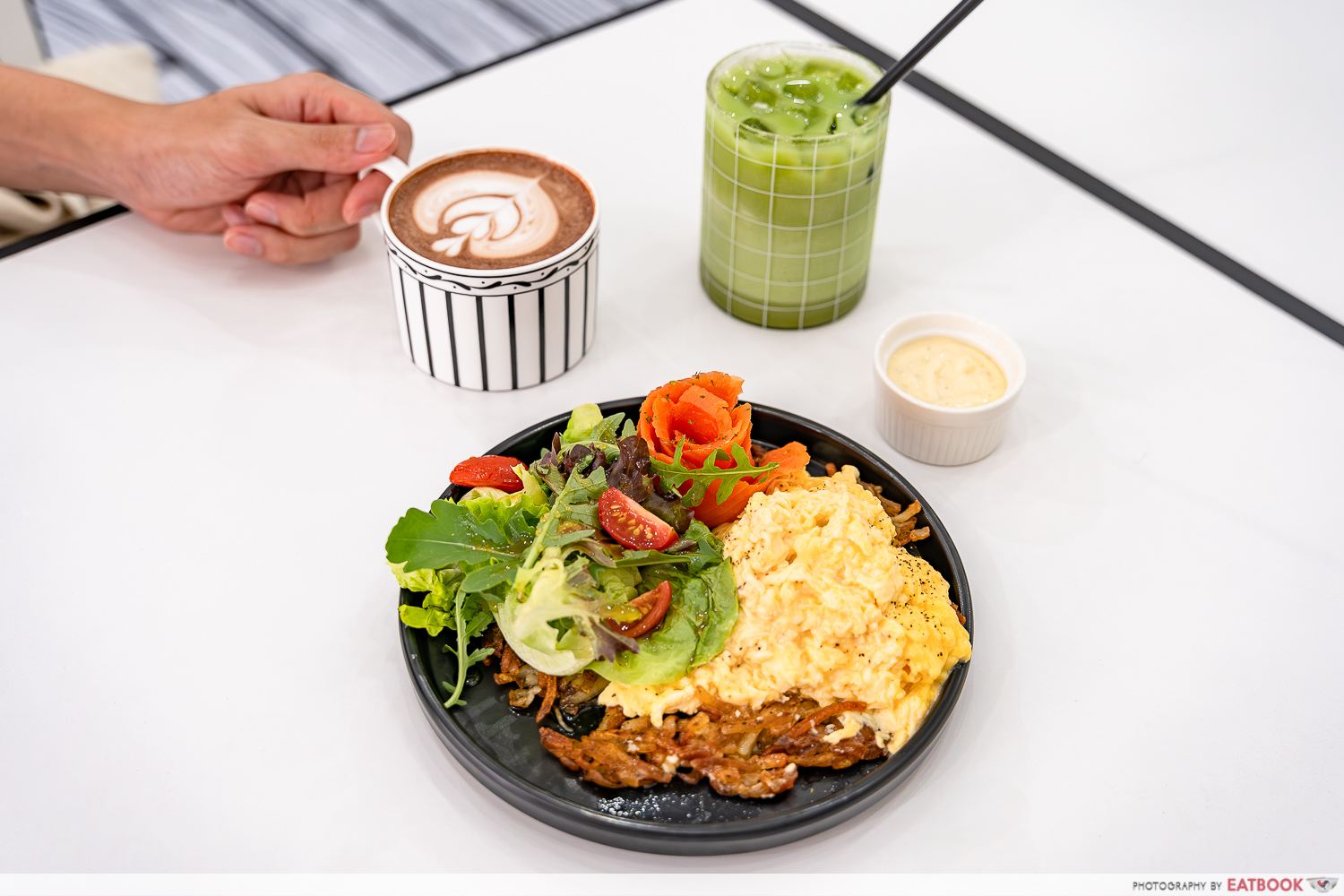 cafe-monochrome-bugis-rosti