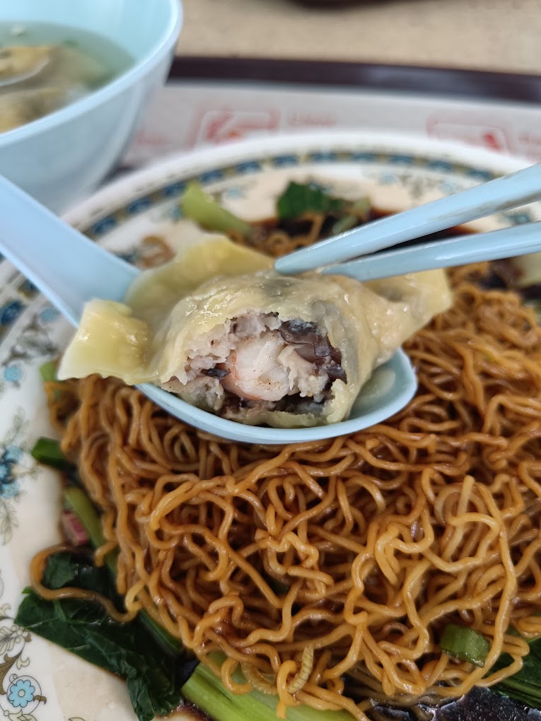 joo heng noodles- dumpling close up