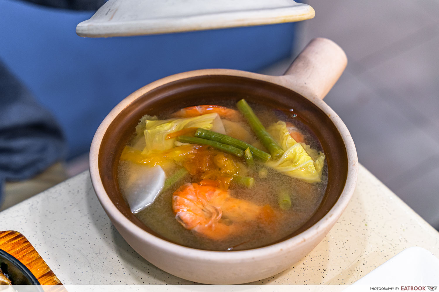 nanays-kitchen-claypot-sinigang